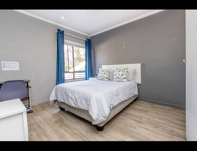 3 BEDROOM TOWNHOUSE FOR SALE IN BRYANSTON